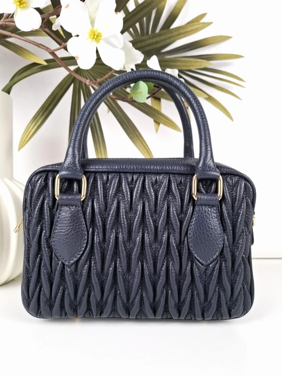 Mała kuferek damski skórzany granatowy Borse In Pelle pikowany