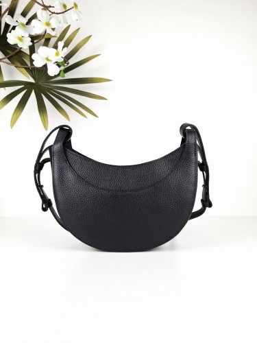 Torebka damska skórzana czarna łódka, elegancka listonoszka ze skóry naturalnej, modna do pracy i na co dzień