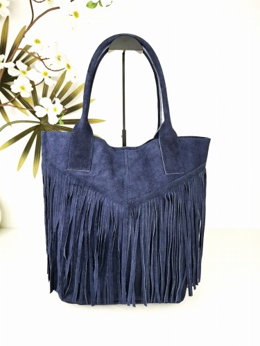Torebka skórzana granatowa zamszowa shopper z frędzlami i uchwytami, stylowa torebka na ramię, pojemna i wygodna Borse In Pelle