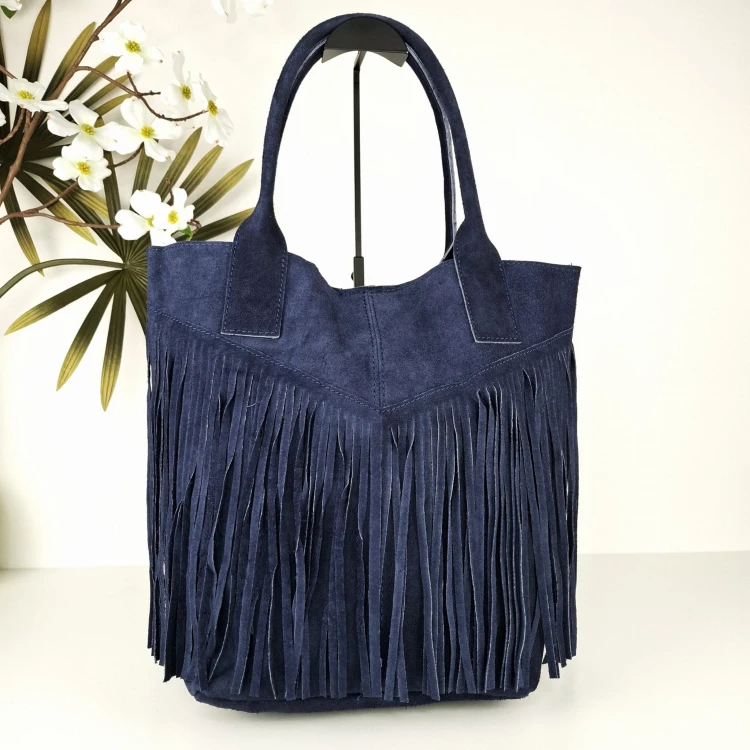 Torebka skórzana granatowa zamszowa shopper z frędzlami i uchwytami, stylowa torebka na ramię, pojemna i wygodna Borse In Pelle