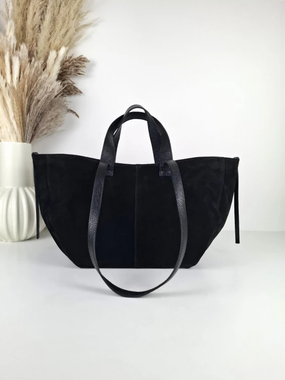 czarna torebka shopper zamsz