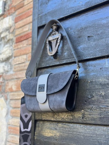 Torebka EGO zamszowa szara listonoszka mała na ramię