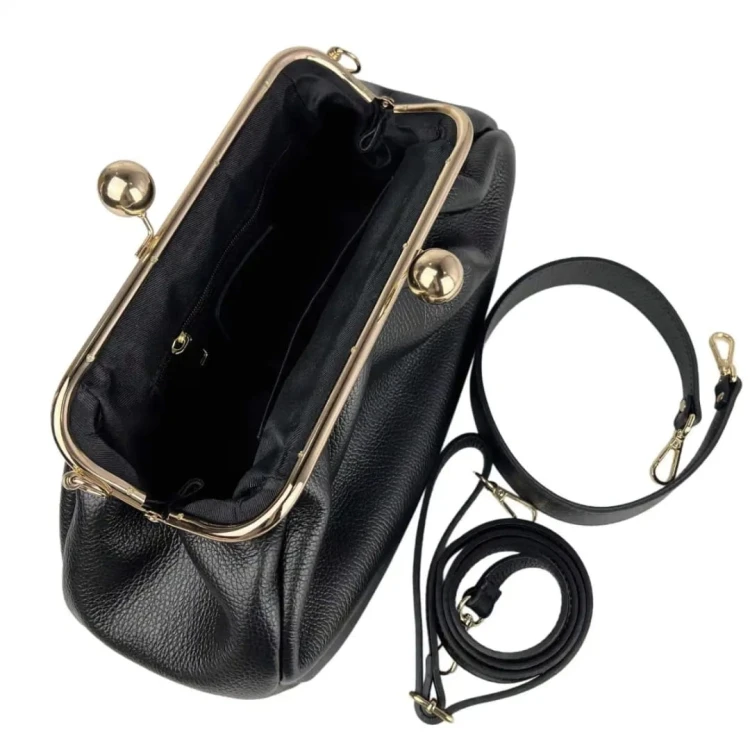 Pojemna czarna torebka skórzana – wnętrze torby na bigiel Vera Pelle