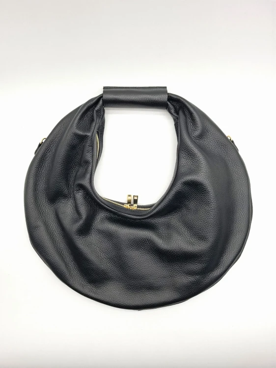 duza okragla torebka damska czarna skora naturalna