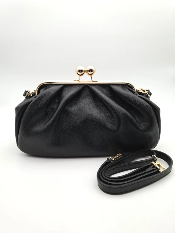 Czarna torebka na bigiel ze skóry naturalnej – duża elegancka torba Vera Pelle