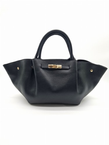 czarna skorzana torebka nietoperz vera pelle