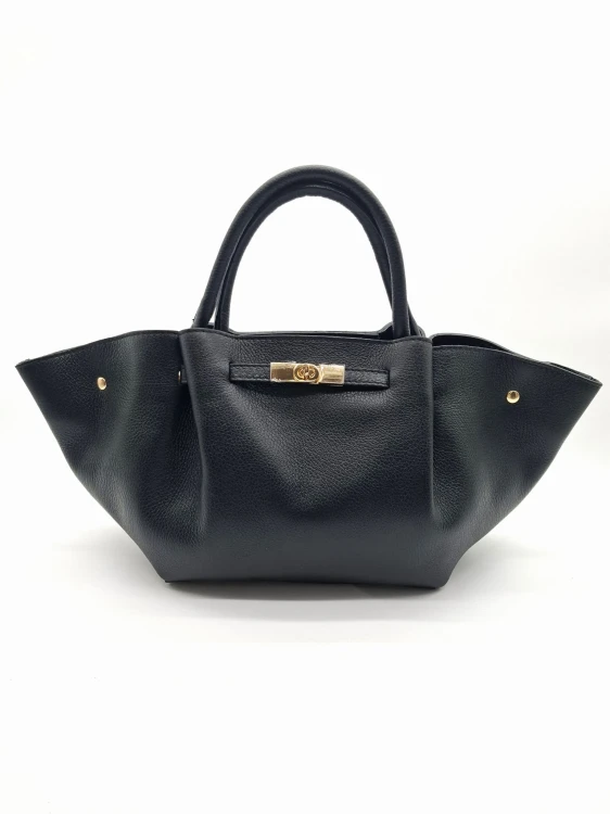 czarna skorzana torebka nietoperz vera pelle