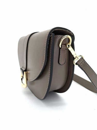 mala brazowa torebka na ramie crossbody skora naturalna
