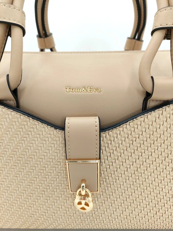 tom &amp; eva torebka kuferek damski zbliżenie na detal